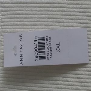 Seasonless Yarn Boatneck Perfect Pullover